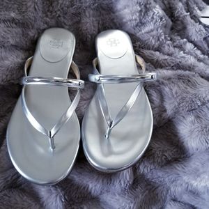 ANN TAYLOR SILVER SANDALS